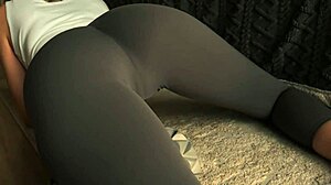 Tempting Pussy Tease