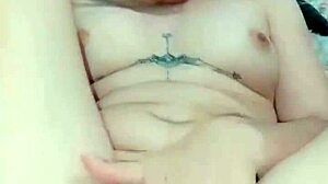 latina squirting dildo