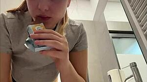 Creampie Pussy Fingering!