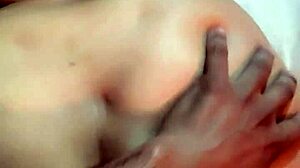 Sucking Indian Bhabi