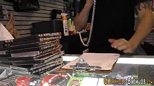 Redhead Gloryhole Suck