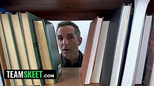 Cikgu Kongkek Pelajar-pelajarnya