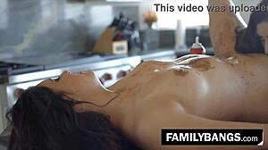 Sisters Scissoring Cream