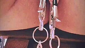 stretched pussy lips