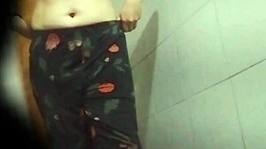 pussy shaving spy 📹