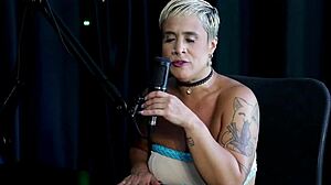 Blonde Massage Hookup