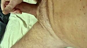 bodybuilder jerks off