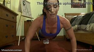 Fisting Dorm Shemale