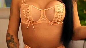 Trans Brezilyalı Sikiş Eğlencesi