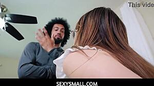 استبدال كس بريء شهواني