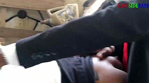 教会バック中出し