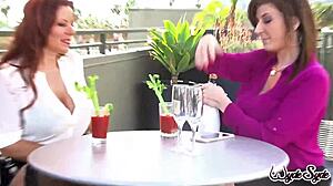 Lesbian Finger Devour