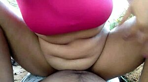 Fingering liar di hutan sambil naik kontol