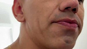 peituda mouth creampie