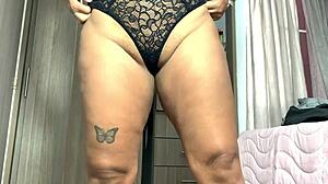 Cameltoe Big Ass Tease