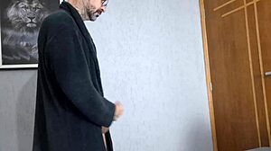 Cock Flashing Delivery