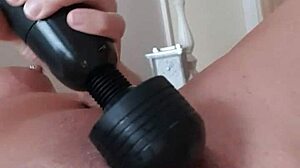 Morning Squirting Milf