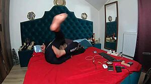 Milfycalla Pussy Play