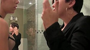 lesbian fingering orgy