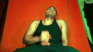 frotando guitarra cock