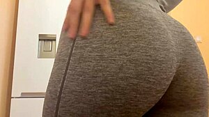 Kitchen Leggings Orgasm