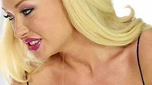 masseuse cum swallow