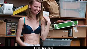 Liftersex Handcuff Fuck