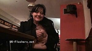 voyeur mum masturbation