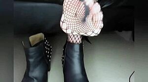 Erotic Feet Model
