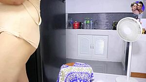Thai Pussy Play