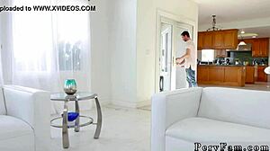 Strapon Mommy Punish