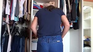 stepmom ass flash