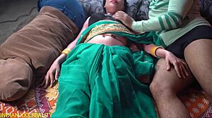 Xxx Indian Mommy