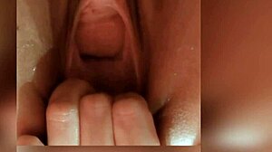 Cunt Gaping Stretch