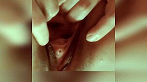 Cunt Gaping Stretch