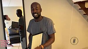 muff diving backstage