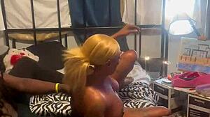 Massage Blooper Fight