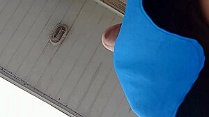 public maid flashing