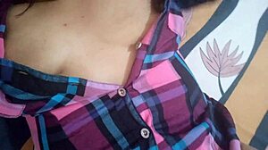 Latina Pussy Fingering