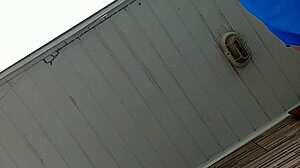 public maid flashing