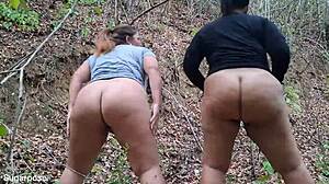 outdoor twerk babes