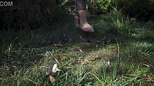 Flower Crushing Toes