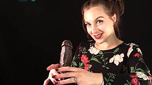 Dildo dirty talk