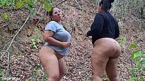 outdoor twerk babes