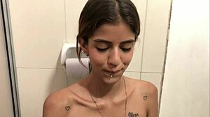 Latina Deepthroat
