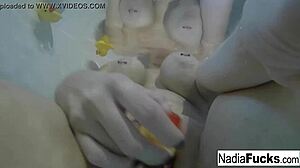 Nadia Bath Masturbation
