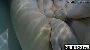 Nadia Bath Masturbation