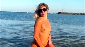 kleo beach tease