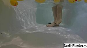 Nadia Bath Masturbation
