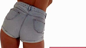ass shaking asmr